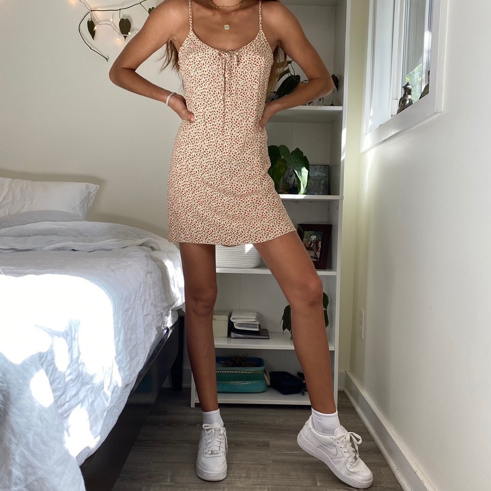 Brandy Melville dress